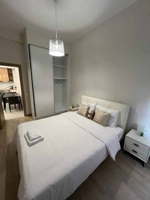 Cozy New Apartment Nearby Metro Athens Exterior photo